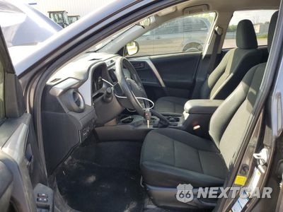 Zdjęcie 7 z 16 samochodu: 2018 TOYOTA RAV4 LE VIN:JTMBFREV7JJ221770 - miniatura