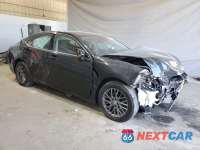 Czwarte zdjęcie samochodu z boku: 2018 LEXUS ES 350 VIN:58ABK1GG2JU115449 - miniatura