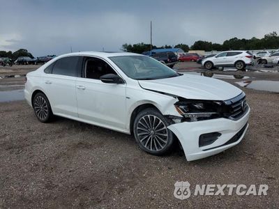 Czwarte zdjęcie samochodu z boku: 2022 VOLKSWAGEN PASSAT LIMITED EDITION VIN:1VWBA7A39NC006955 - miniatura