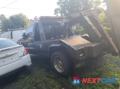 Trzecie zdjęcie samochodu z tyłu: 2000 FORD F450 SUPER DUTY VIN:1FDXF46F8YEA80576 - miniatura