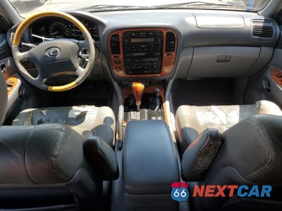 Zdjęcie 8 z 13 samochodu: 2001 LEXUS LX 470 VIN:JTJHT00W013505712 - miniatura