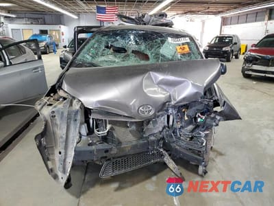Piąte zdjęcie samochodu w środku: 2016 TOYOTA SIENNA LE VIN:5TDKK3DC8GS730612 - miniatura