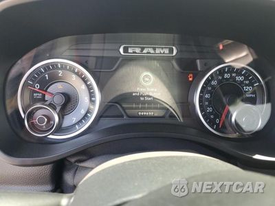 Zdjęcie 9 z 13 samochodu: 2019 RAM 1500 LARAMIE VIN:1C6SRFJT6KN752843 - miniatura