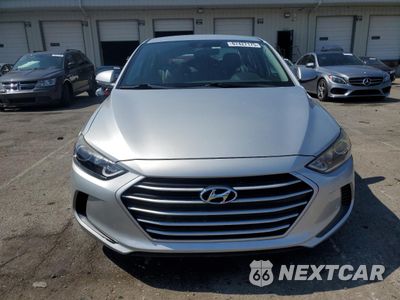 Piąte zdjęcie samochodu w środku: 2017 HYUNDAI ELANTRA SE VIN:5NPD84LFXHH018022 - miniatura