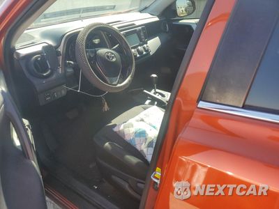 Zdjęcie 7 z 13 samochodu: 2016 TOYOTA RAV4 LE VIN:JTMZFREVXGJ089773 - miniatura