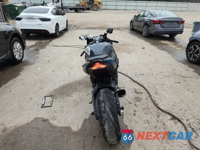 Czwarte zdjęcie samochodu z boku: 2025 KAWASAKI ZX636 K VIN:JKBZXJK12SA008652 - miniatura