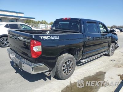Trzecie zdjęcie samochodu z tyłu: 2016 TOYOTA TUNDRA CREWMAX SR5 VIN:5TFDY5F11GX547299 - miniatura