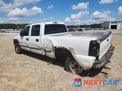 Drugie zdjęcie samochodu z przodu: 2002 CHEVROLET SILVERADO C2500 HEAVY DUTY VIN:1GCHC23U12F181243 - miniatura