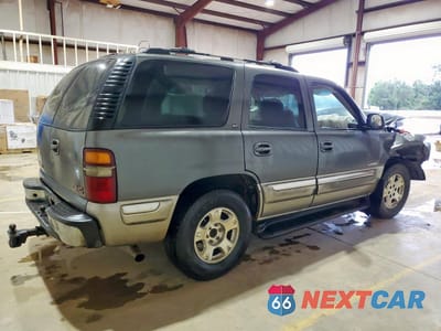 Trzecie zdjęcie samochodu z tyłu: 2000 GMC YUKON VIN:1GKEC13V7YJ175866 - miniatura