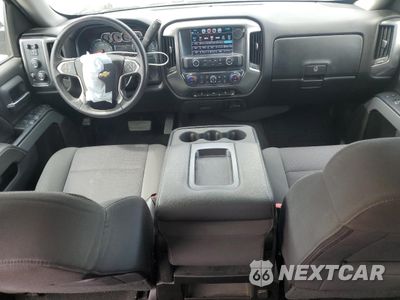Zdjęcie 8 z 13 samochodu: 2018 CHEVROLET SILVERADO K1500 LT VIN:3GCUKREC2JG403056 - miniatura