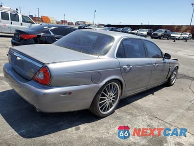 Trzecie zdjęcie samochodu z tyłu: 2008 JAGUAR XJ8 L VIN:SAJWA79B08SH25316 - miniatura