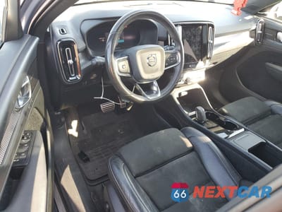 Zdjęcie 8 z 14 samochodu: 2021 VOLVO XC40 RECHARGE VIN:YV4ED3UR1M2528951 - miniatura