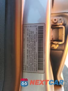 Zdjęcie 12 z 14 samochodu: 2001 VOLKSWAGEN GOLF GLS VIN:9BWGT61J314046051 - miniatura