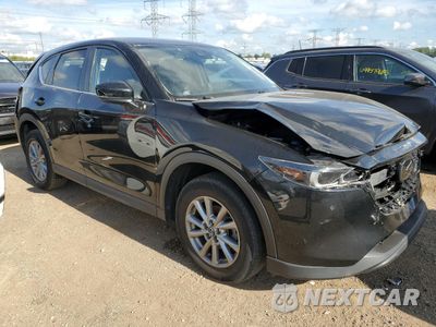 Czwarte zdjęcie samochodu z boku: 2022 MAZDA CX-5 SELECT VIN:JM3KFBBM7N0617493 - miniatura