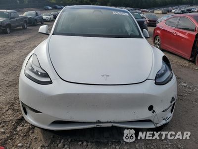 Piąte zdjęcie samochodu w środku: 2021 TESLA MODEL Y VIN:5YJYGDEE2MF114373 - miniatura