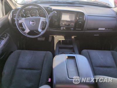 Zdjęcie 8 z 12 samochodu: 2008 GMC SIERRA C2500 HEAVY DUTY VIN:1GTHC23688F212336 - miniatura