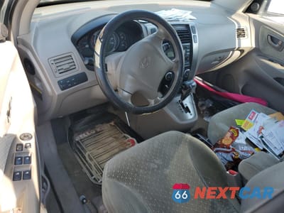Zdjęcie 8 z 14 samochodu: 2005 HYUNDAI TUCSON GLS VIN:KM8JN72D05U139135 - miniatura