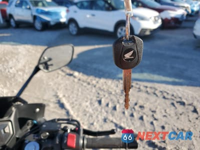 Zdjęcie 8 z 9 samochodu: 2015 HONDA CBR500 R VIN:MLHPC4469F5200301 - miniatura