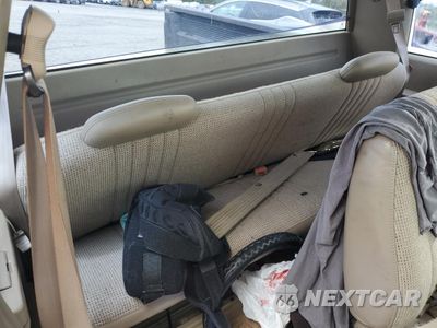 Zdjęcie 10 z 14 samochodu: 1997 CHEVROLET GMT-400 C1500 VIN:1GCEC19W9VE188098 - miniatura