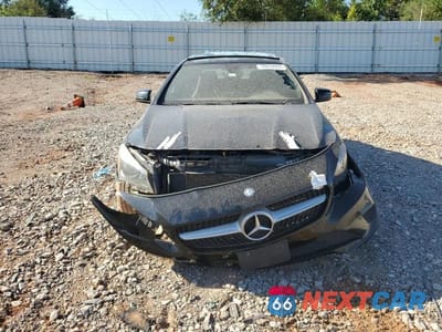 Piąte zdjęcie samochodu w środku: 2015 MERCEDES-BENZ CLA 250 VIN:WDDSJ4EB7FN161633 - miniatura