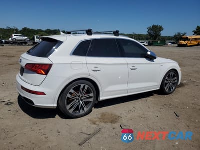 Trzecie zdjęcie samochodu z tyłu: 2018 AUDI SQ5 PREMIUM PLUS VIN:WA1A4AFY1J2039854 - miniatura