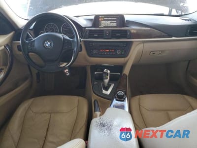 Zdjęcie 8 z 12 samochodu: 2013 BMW 328 I SULEV VIN:WBA3C1C50DF444867 - miniatura