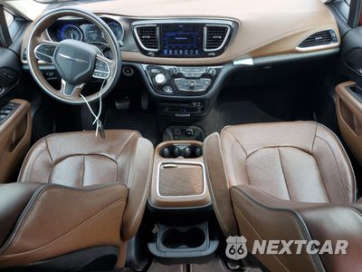 Zdjęcie 8 z 14 samochodu: 2017 CHRYSLER PACIFICA LIMITED VIN:2C4RC1GG1HR531460 - miniatura