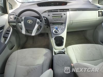 Zdjęcie 8 z 14 samochodu: 2010 TOYOTA PRIUS VIN:JTDKN3DU4A0163289 - miniatura