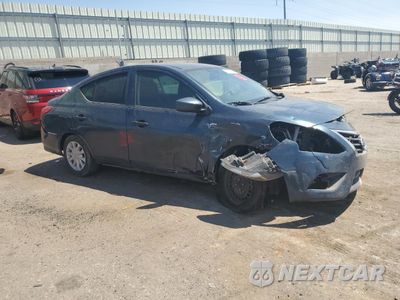 Czwarte zdjęcie samochodu z boku: 2016 NISSAN VERSA S VIN:3N1CN7AP8GL841082 - miniatura