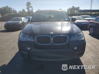 Piąte zdjęcie samochodu w środku: 2013 BMW Motorrad X5 VIN:5UXZV4C54D0B05946 - miniatura