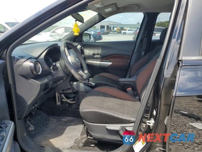 Zdjęcie 7 z 13 samochodu: 2020 NISSAN KICKS SR VIN:3N1CP5DV4LL516609 - miniatura