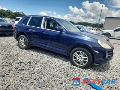 Czwarte zdjęcie samochodu z boku: 2010 PORSCHE CAYENNE VIN:WP1AA2AP1ALA05750 - miniatura