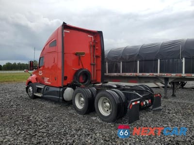 Trzecie zdjęcie samochodu z tyłu: 2016 KENWORTH T680 SEMI TRUCK VIN:1XKYDP9X3GJ124708 - miniatura