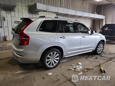 Trzecie zdjęcie samochodu z tyłu: 2017 VOLVO XC90 T6 VIN:YV4A22PK4H1147121 - miniatura