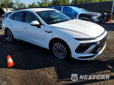 Czwarte zdjęcie samochodu z boku: 2025 HYUNDAI SONATA HYBRID VIN:KMHL34JJ4SA107600 - miniatura