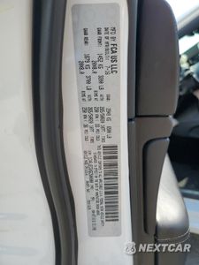 Zdjęcie 14 z 16 samochodu: 2016 JEEP GRAND CHEROKEE OVERLAND VIN:1C4RJECGXGC500900 - miniatura