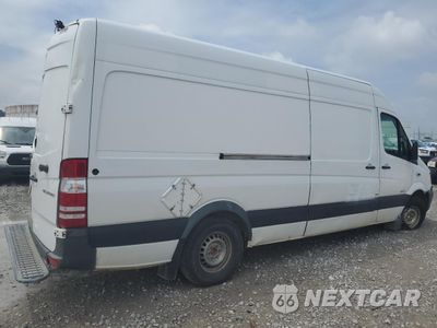 Trzecie zdjęcie samochodu z tyłu: 2014 MERCEDES-BENZ SPRINTER 2500 DELIVERY TRUCK OR VAN DELIVERY VAN VIN:WD3PE8DE8E5894046 - miniatura