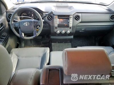 Zdjęcie 8 z 12 samochodu: 2018 TOYOTA TUNDRA DOUBLE CAB SR VIN:5TFRM5F19JX132434 - miniatura