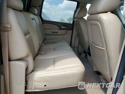 Zdjęcie 10 z 14 samochodu: 2011 GMC SIERRA K2500 SLT VIN:1GT121C84BF130854 - miniatura