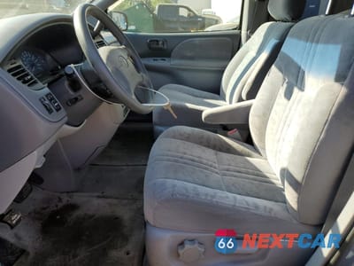 Zdjęcie 7 z 14 samochodu: 2003 TOYOTA SIENNA LE VIN:4T3ZF13C23U546400 - miniatura