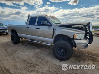 Czwarte zdjęcie samochodu z boku: 2003 DODGE RAM 3500 ST VIN:3D7LU38C33G804185 - miniatura