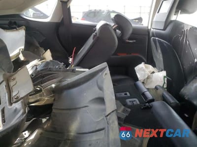 Zdjęcie 11 z 14 samochodu: 2010 LEXUS RX 350 VIN:JTJBK1BA7A2008212 - miniatura