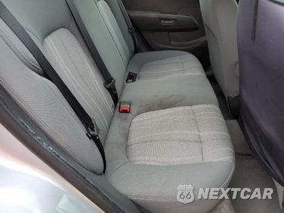 Zdjęcie 10 z 12 samochodu: 2014 CHEVROLET SONIC LT VIN:1G1JC6SH7E4102969 - miniatura