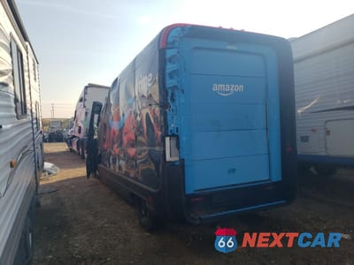 Drugie zdjęcie samochodu z przodu: 2025 RIVIAN EDV 700 VIN:7FCEHEB23SN029762 - miniatura