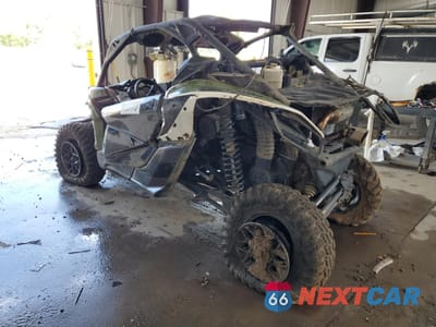 Trzecie zdjęcie samochodu z tyłu: 2019 CAN-AM MAVERICK X3 TURBO VIN:3JBVGAY48KK001393 - miniatura