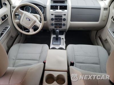 Zdjęcie 8 z 15 samochodu: 2012 FORD ESCAPE XLT VIN:1FMCU9DG5CKC52375 - miniatura