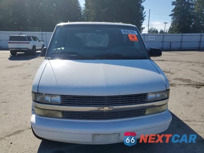 Piąte zdjęcie samochodu w środku: 2002 CHEVROLET ASTRO VIN:1GNDM19XX2B133777 - miniatura