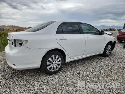 Trzecie zdjęcie samochodu z tyłu: 2012 TOYOTA COROLLA BASE VIN:2T1BU4EE5CC850015 - miniatura