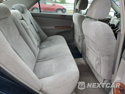 Zdjęcie 10 z 12 samochodu: 2004 TOYOTA CAMRY LE VIN:4T1BE32K84U296969 - miniatura