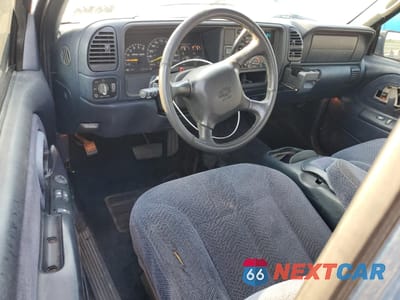 Zdjęcie 8 z 15 samochodu: 1999 CHEVROLET GMT-400 K1500 VIN:1GCEK19R2XR130715 - miniatura